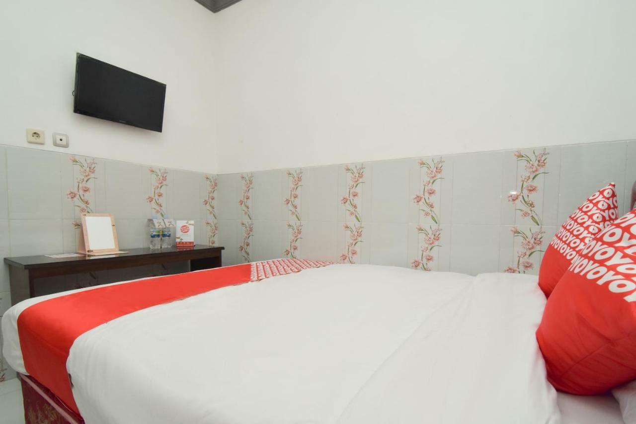 Dua Putri Villa Pasuruan Esterno foto