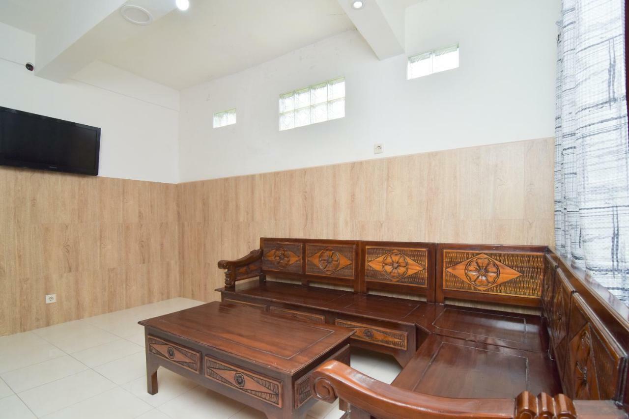 Dua Putri Villa Pasuruan Esterno foto