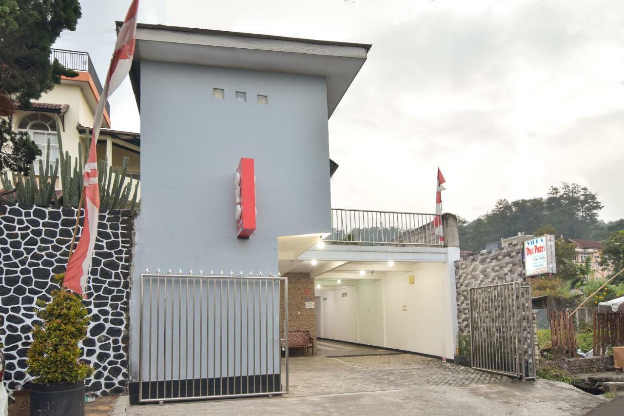 Dua Putri Villa Pasuruan Esterno foto